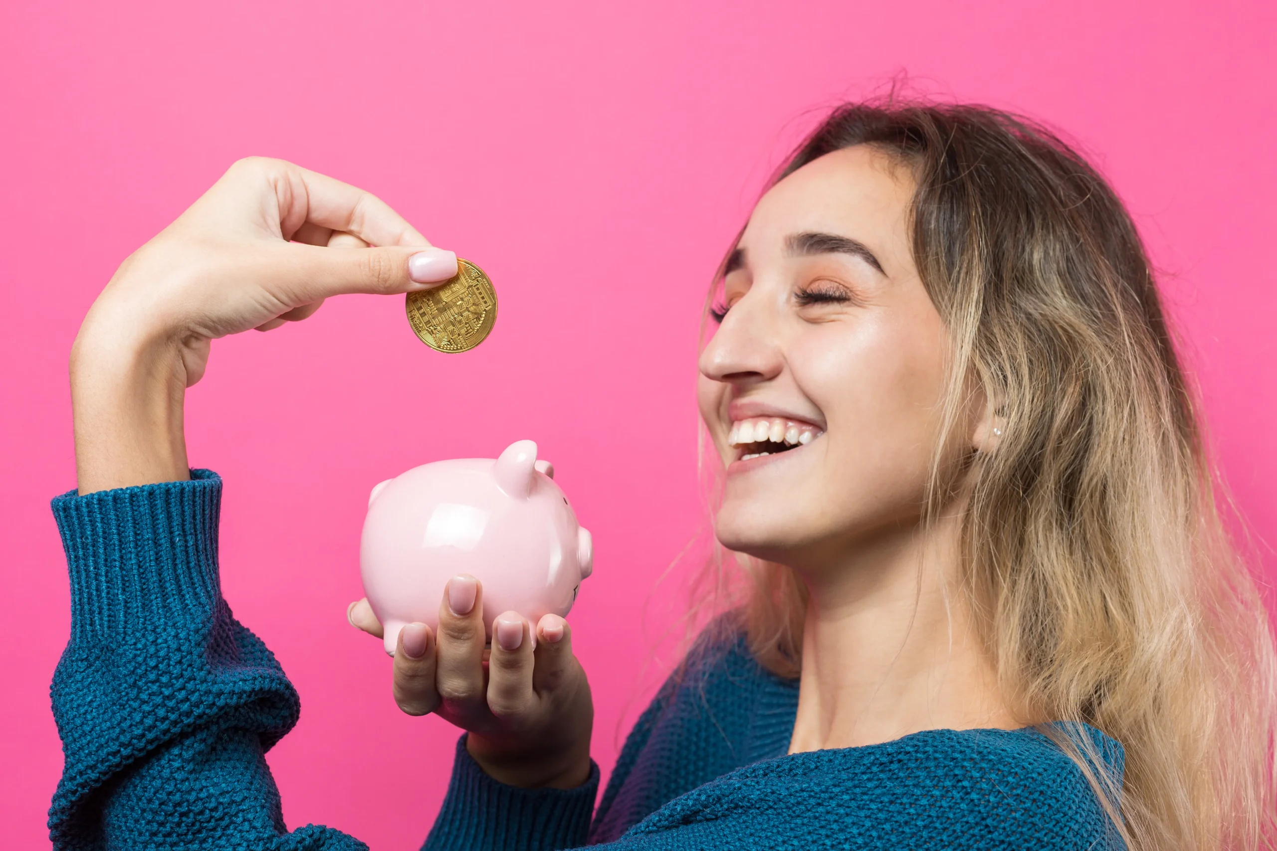 los recursos del fondo se mantendrán en una cuenta corriente bancaria, en una cuenta de ahorro o se invertirán en instrumentos financieros que operen en el mercado de capitales, previo acuerdo del comité de administración. Puede ser la misma cuenta que exige el artículo 33 para el condominio.